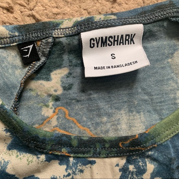 Gymshark ‘Venture’ Crop Top (S) - green print - Picture 3 of 4